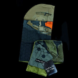Halo Master Chief Hooded Scarf Loot Crate Sublimated Photo Real Print + Pin NEW
